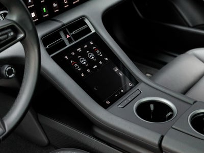 2025 Porsche Taycan Taycan