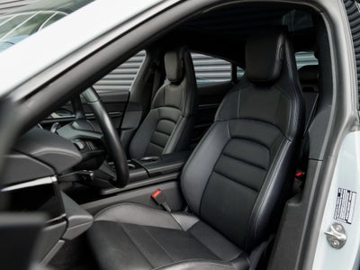 2025 Porsche Taycan Taycan