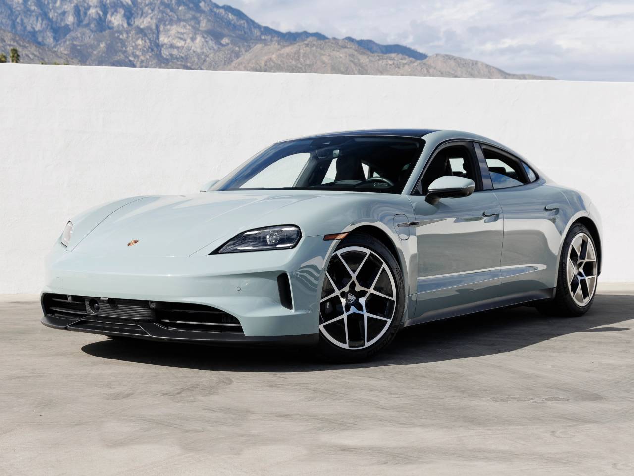 2025 Porsche Taycan Taycan