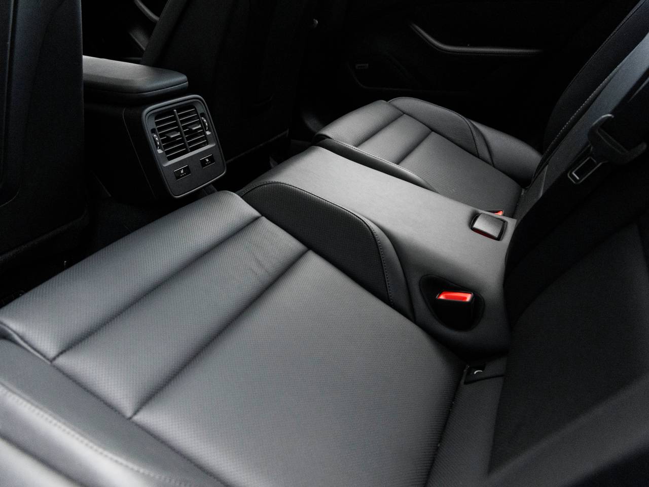 2025 Porsche Taycan Taycan