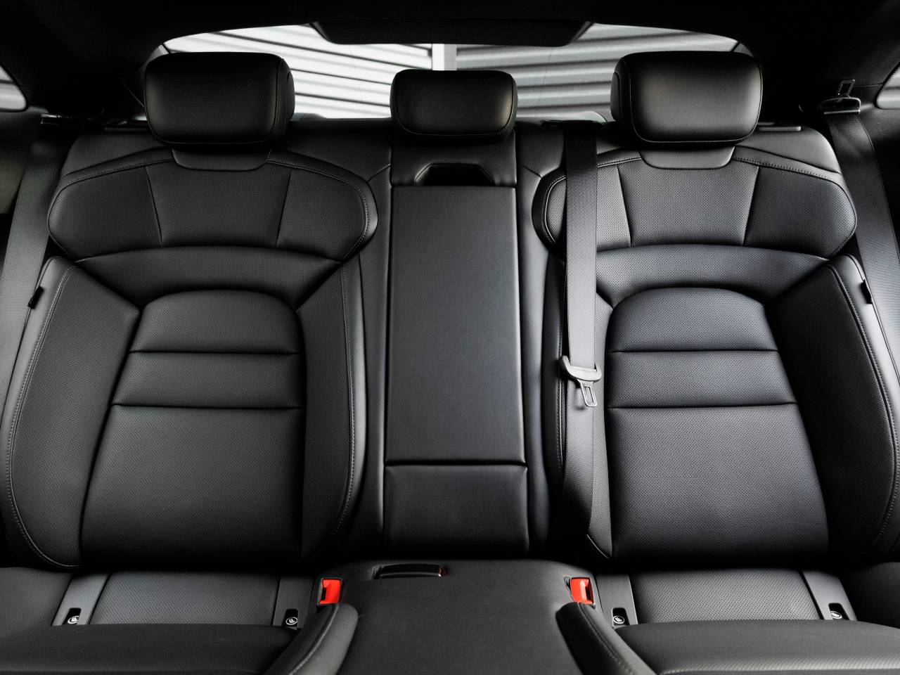 2025 Porsche Taycan Taycan