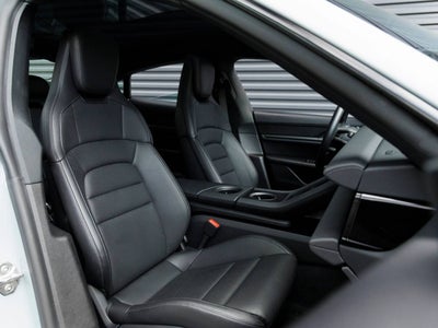 2025 Porsche Taycan Taycan