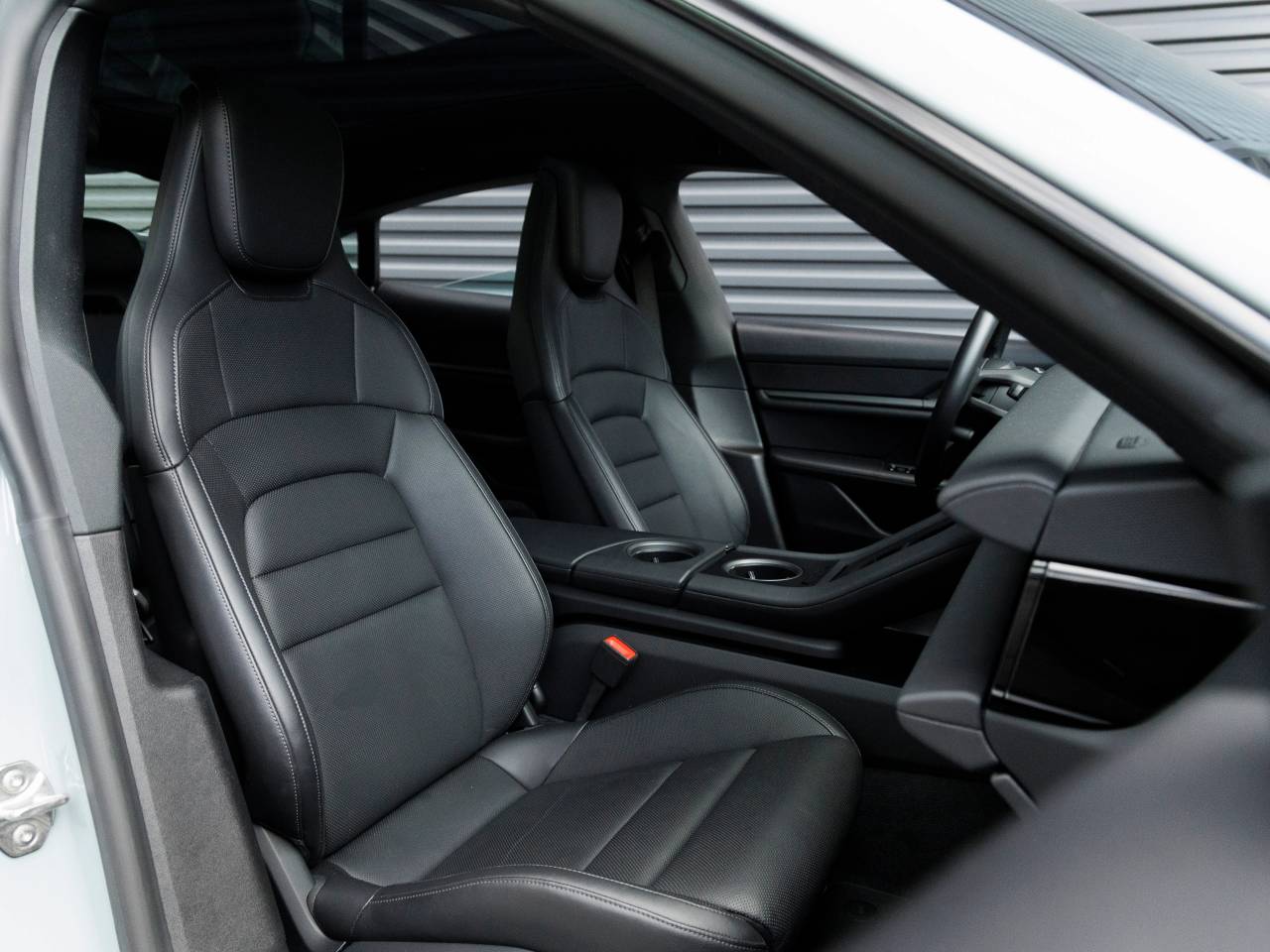 2025 Porsche Taycan Taycan