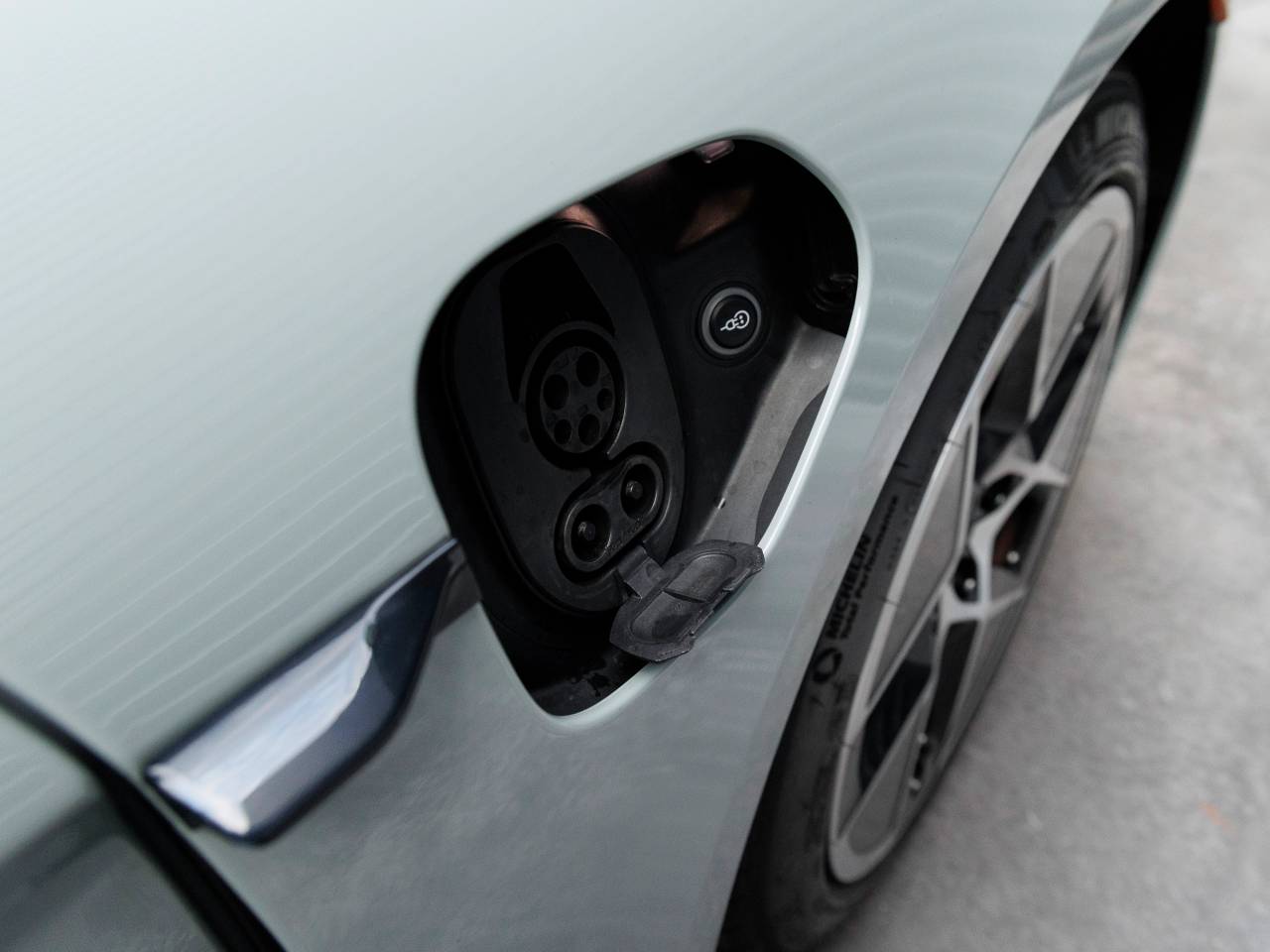 2025 Porsche Taycan Taycan