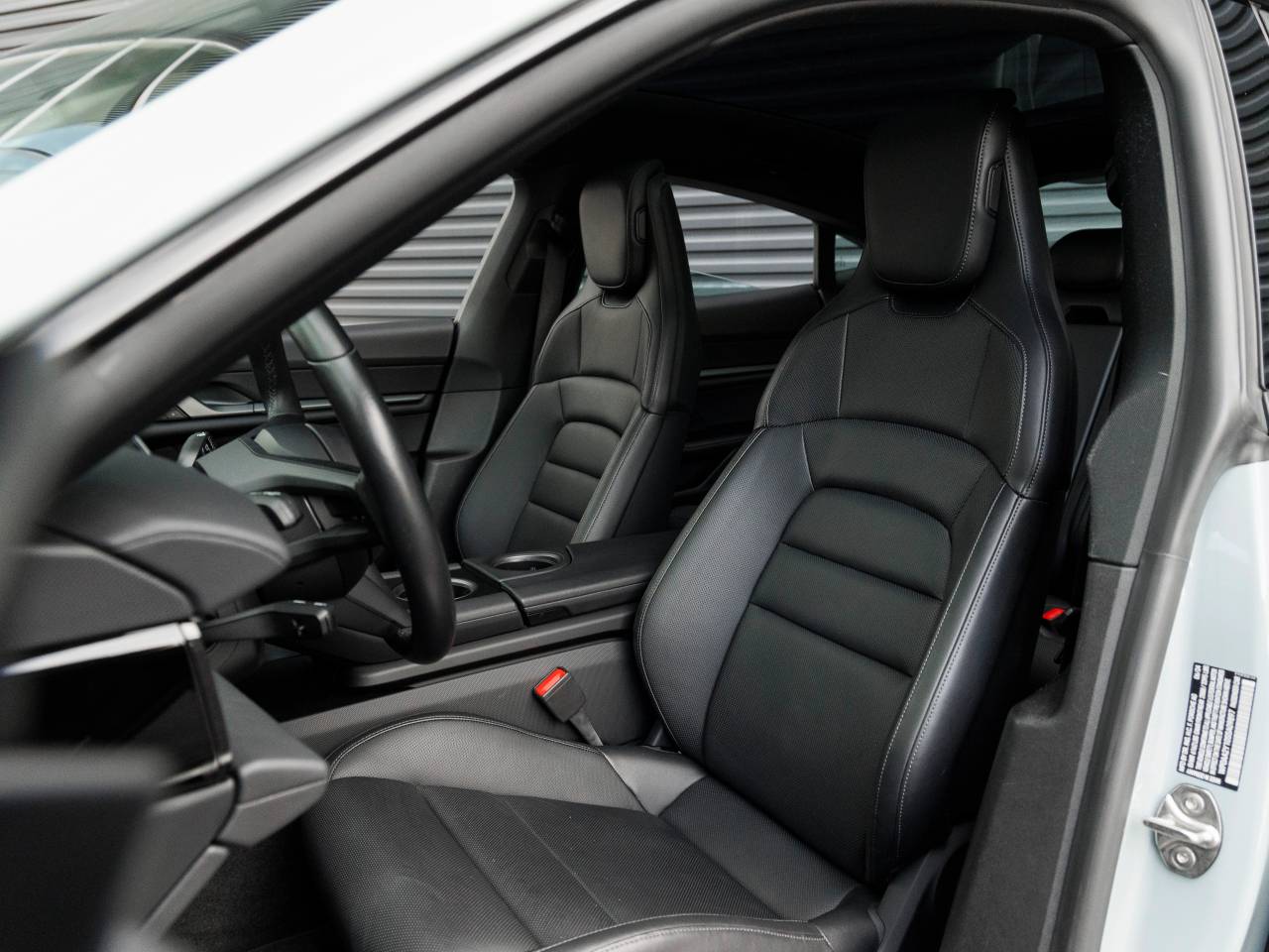 2025 Porsche Taycan Taycan