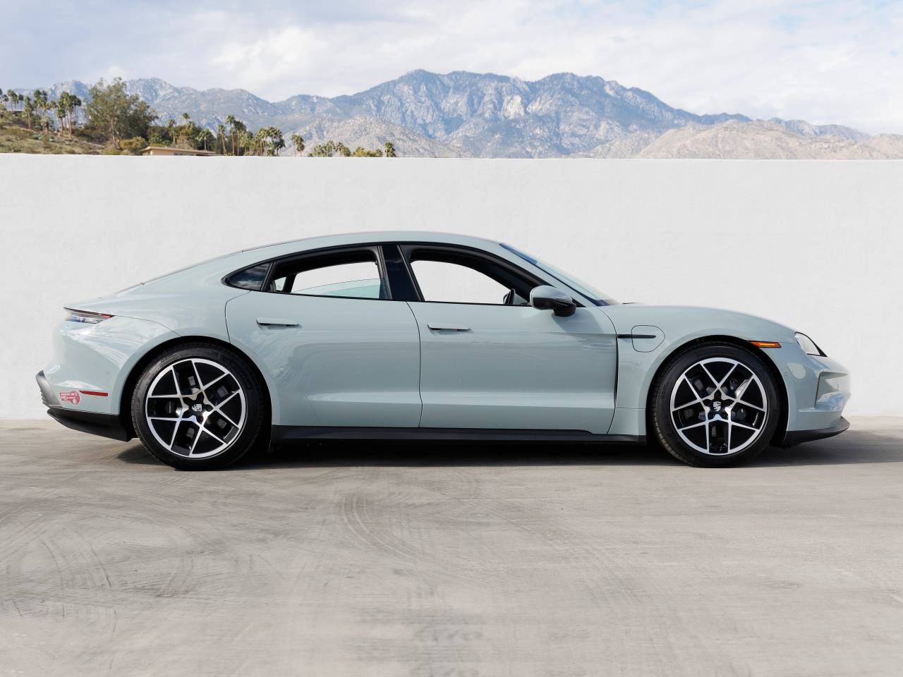 2025 Porsche Taycan Taycan