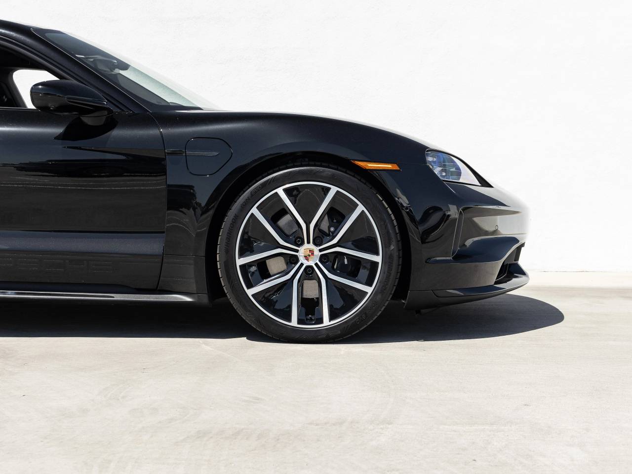 2026 Porsche Taycan Black Edition