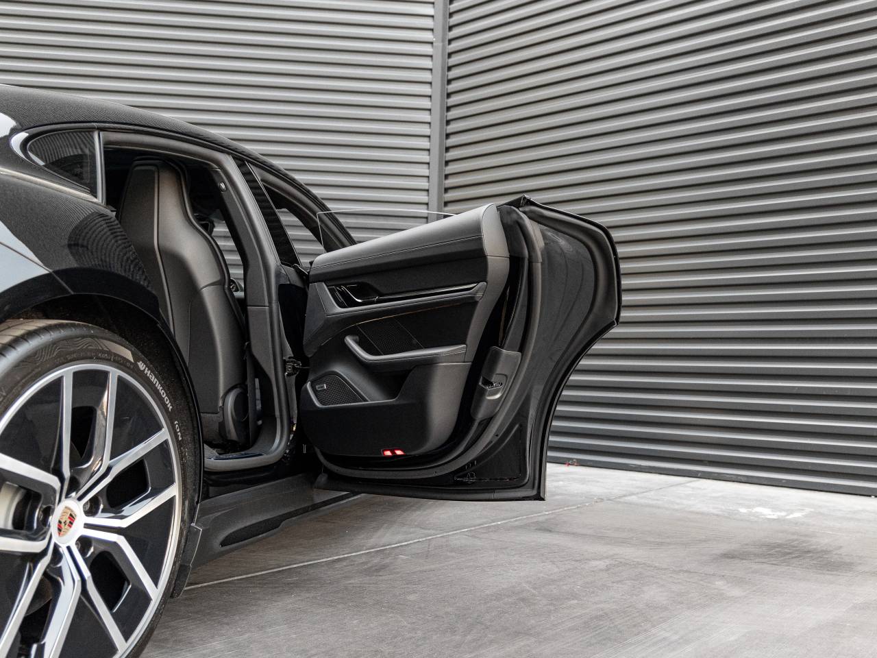 2026 Porsche Taycan Black Edition