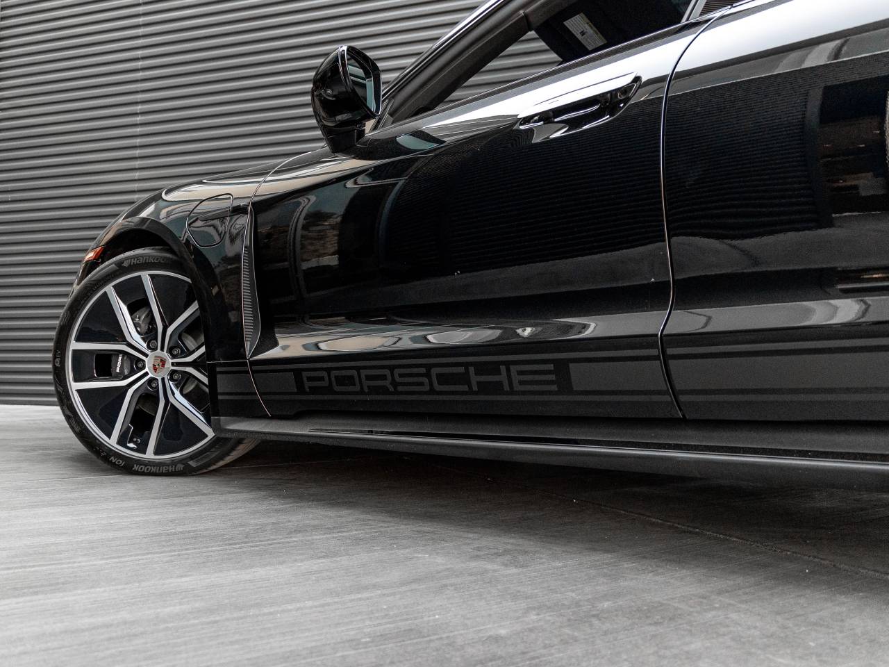 2026 Porsche Taycan Black Edition