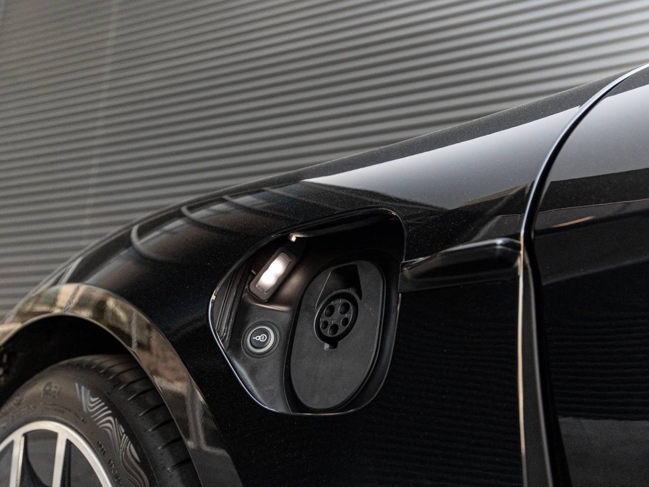 2026 Porsche Taycan Black Edition