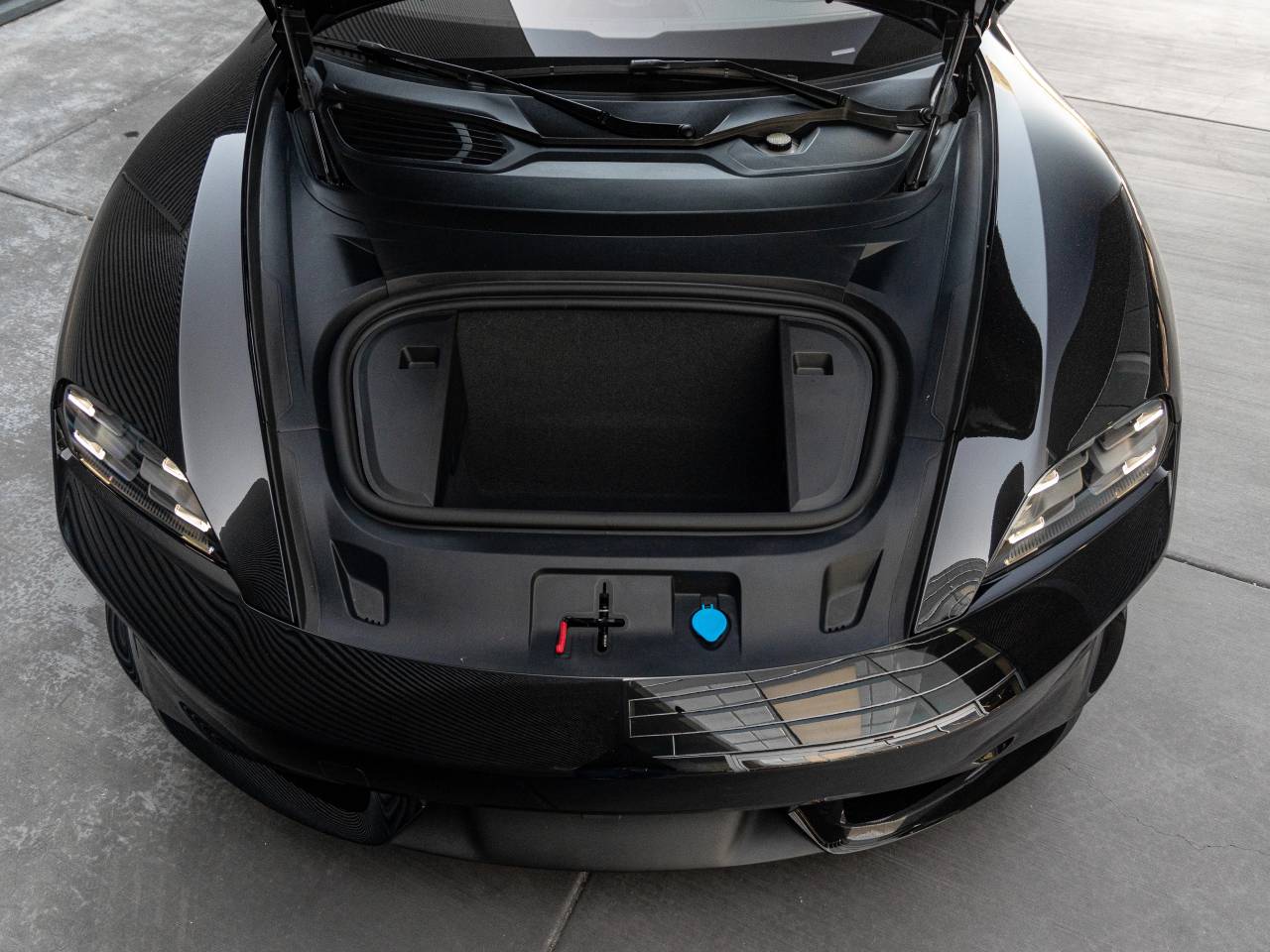 2026 Porsche Taycan Black Edition