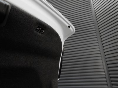 2026 Porsche Taycan Taycan Black Edition