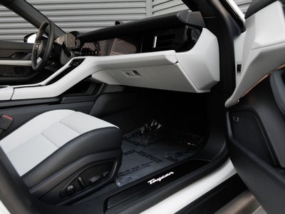 2026 Porsche Taycan Taycan Black Edition