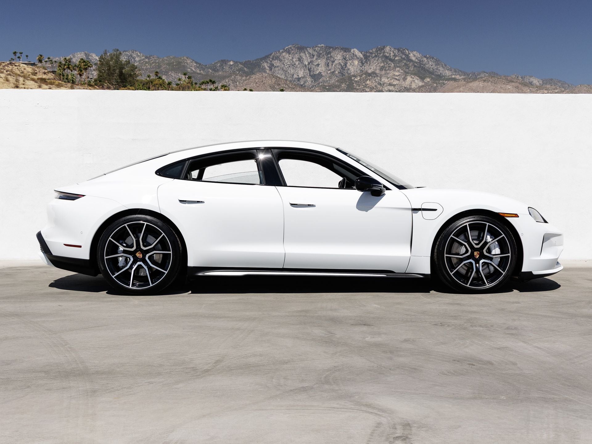 2026 Porsche Taycan Taycan Black Edition