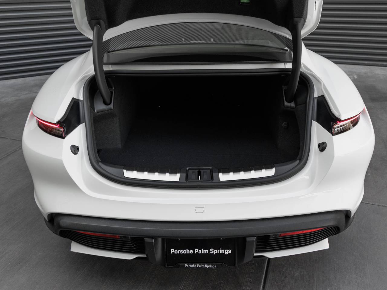 2026 Porsche Taycan Taycan Black Edition