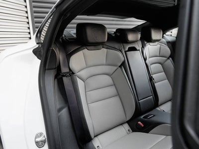 2026 Porsche Taycan Taycan Black Edition