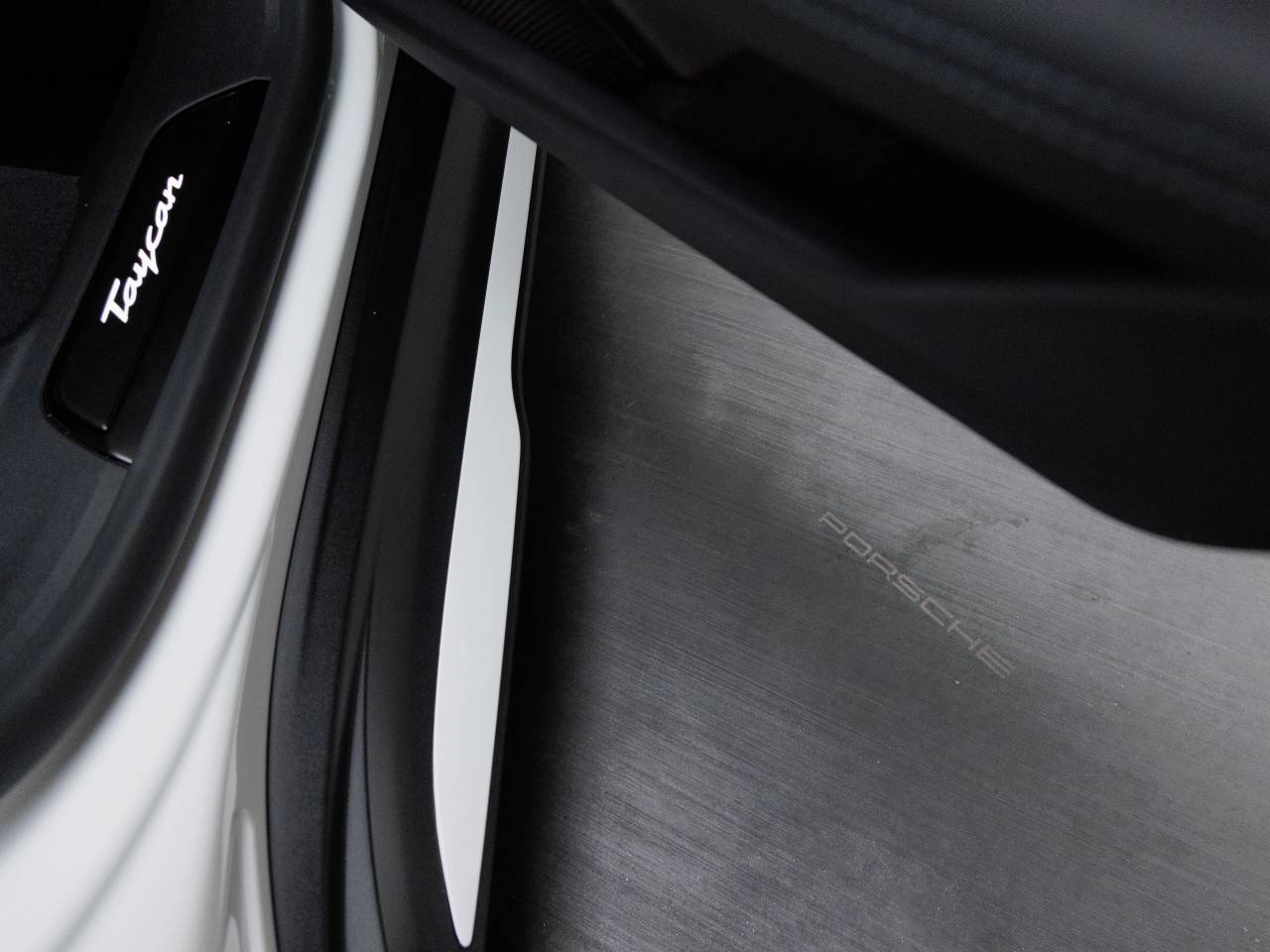 2026 Porsche Taycan Taycan Black Edition