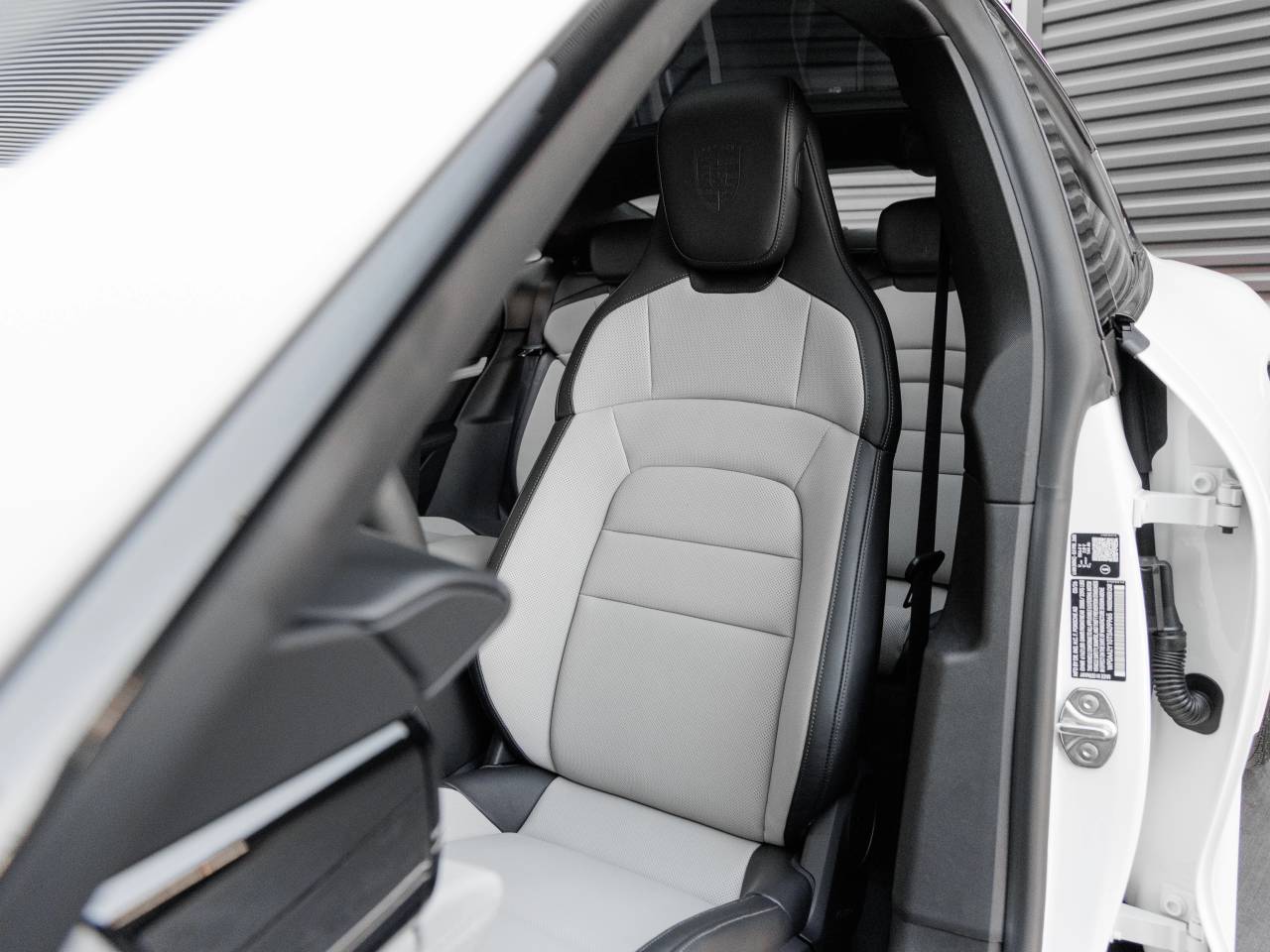 2026 Porsche Taycan Taycan Black Edition