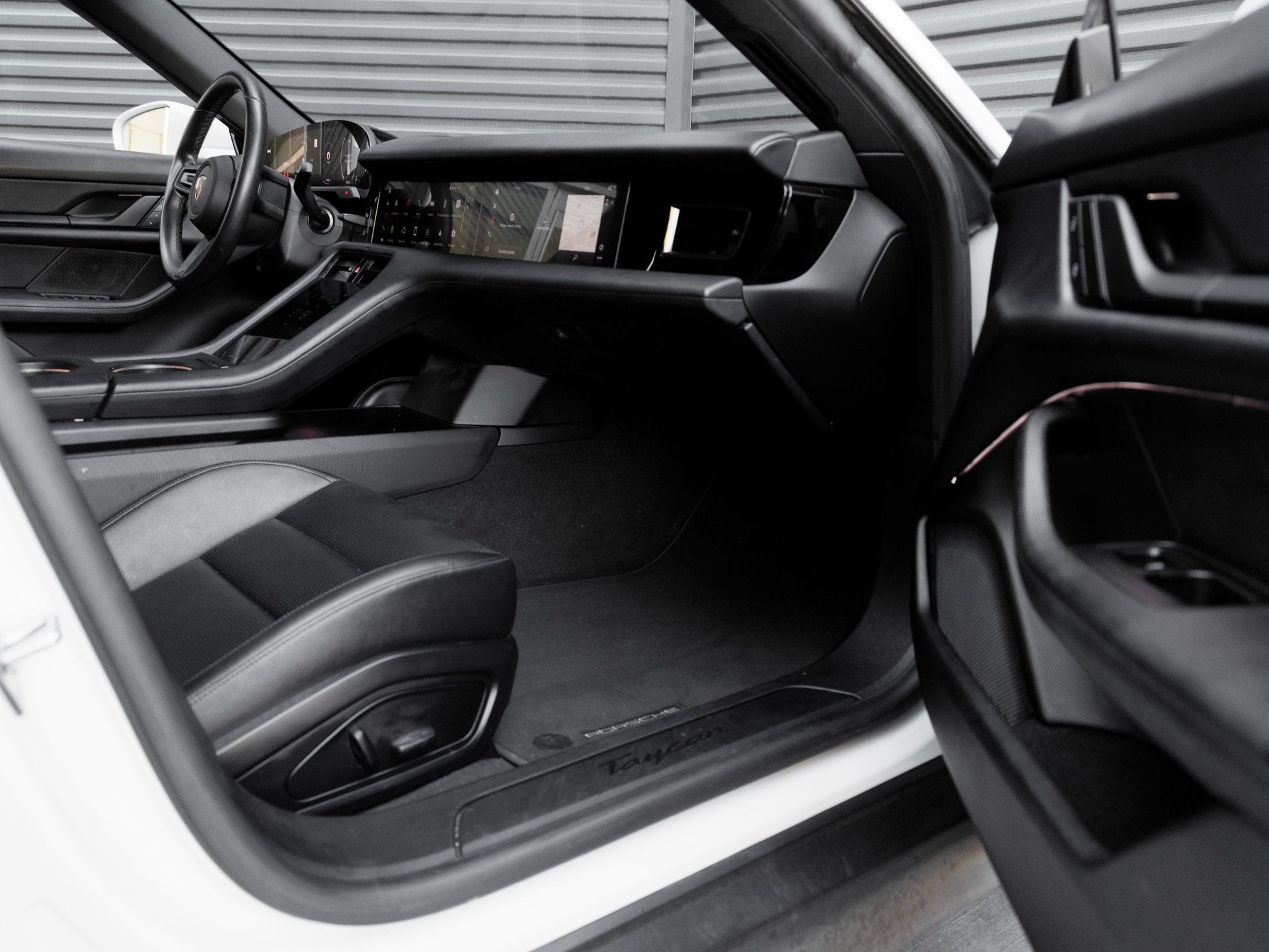 2022 Porsche Taycan Taycan (MY22)