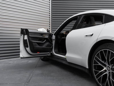 2022 Porsche Taycan Taycan (MY22)