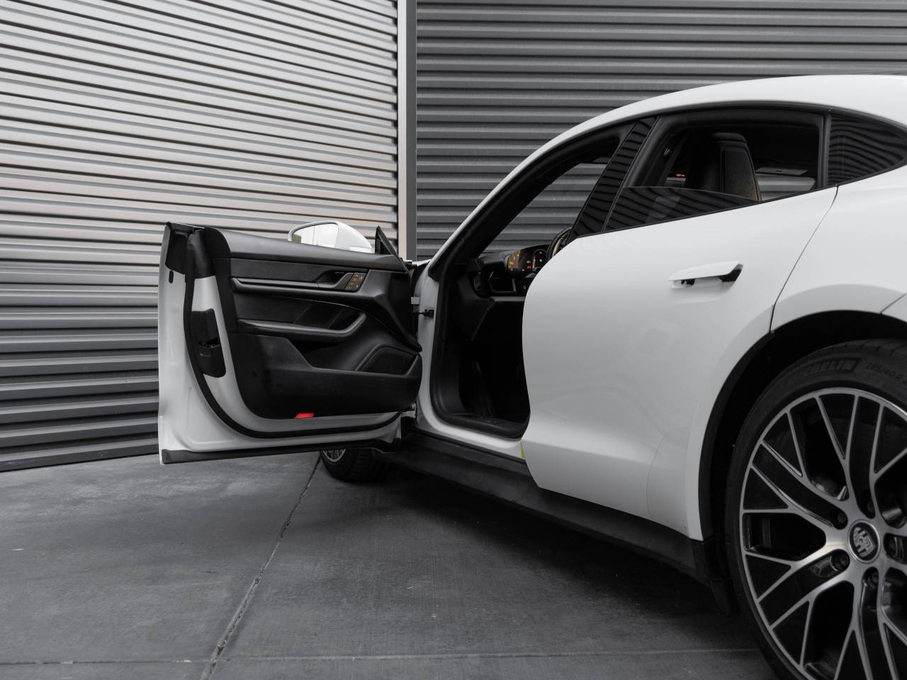 2022 Porsche Taycan Taycan (MY22)