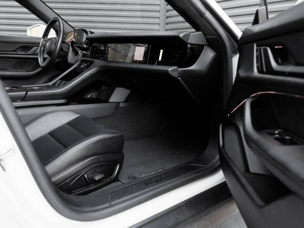 2022 Porsche Taycan Taycan (MY22)