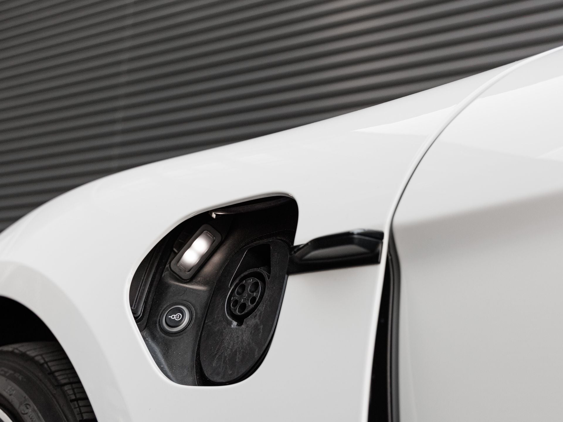 2023 Porsche Taycan Base