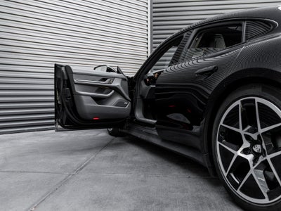 2025 Porsche Taycan Taycan