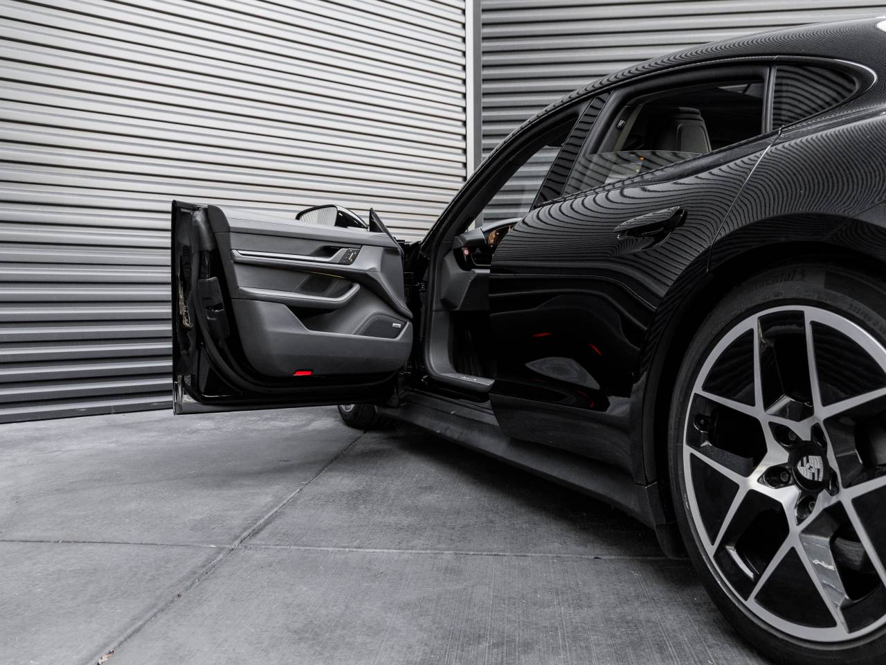 2025 Porsche Taycan Taycan