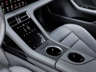 2025 Porsche Taycan Taycan