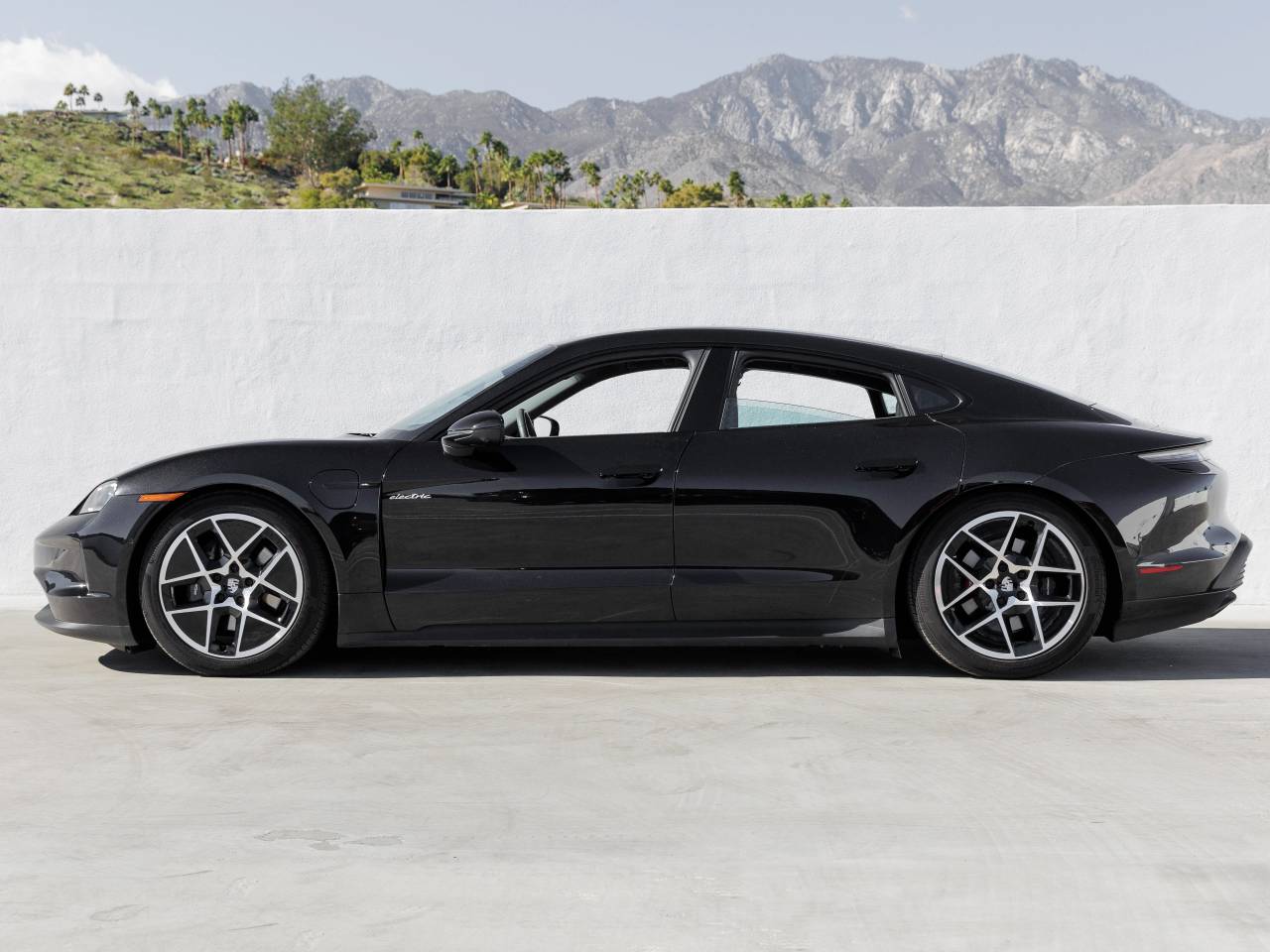 2025 Porsche Taycan Taycan