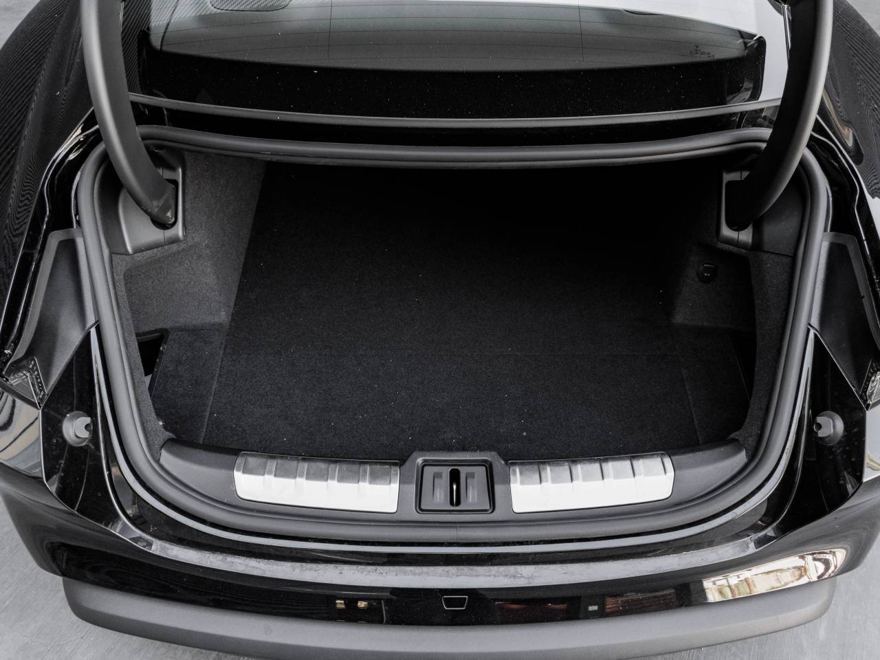 2025 Porsche Taycan Taycan