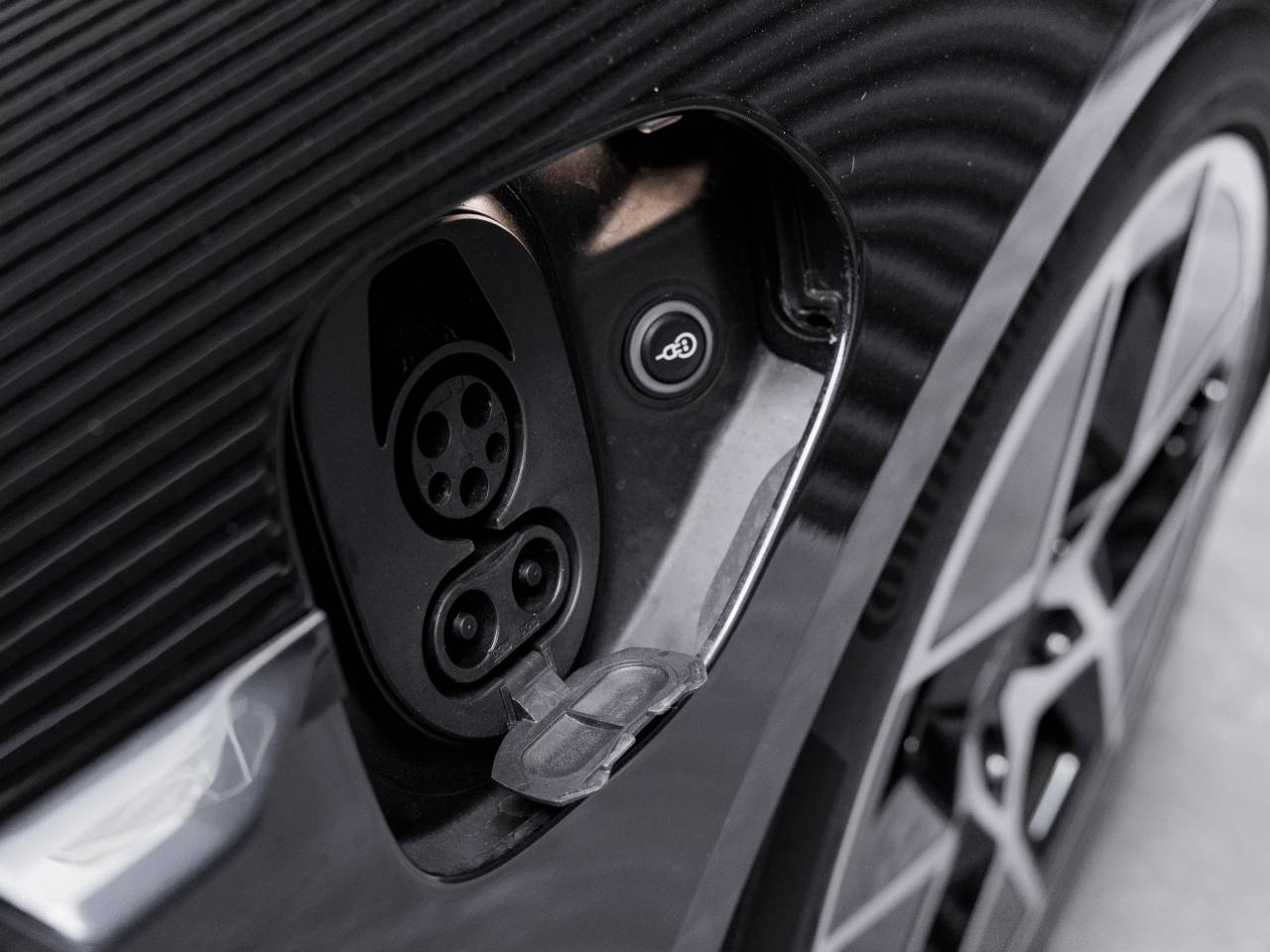 2025 Porsche Taycan Taycan