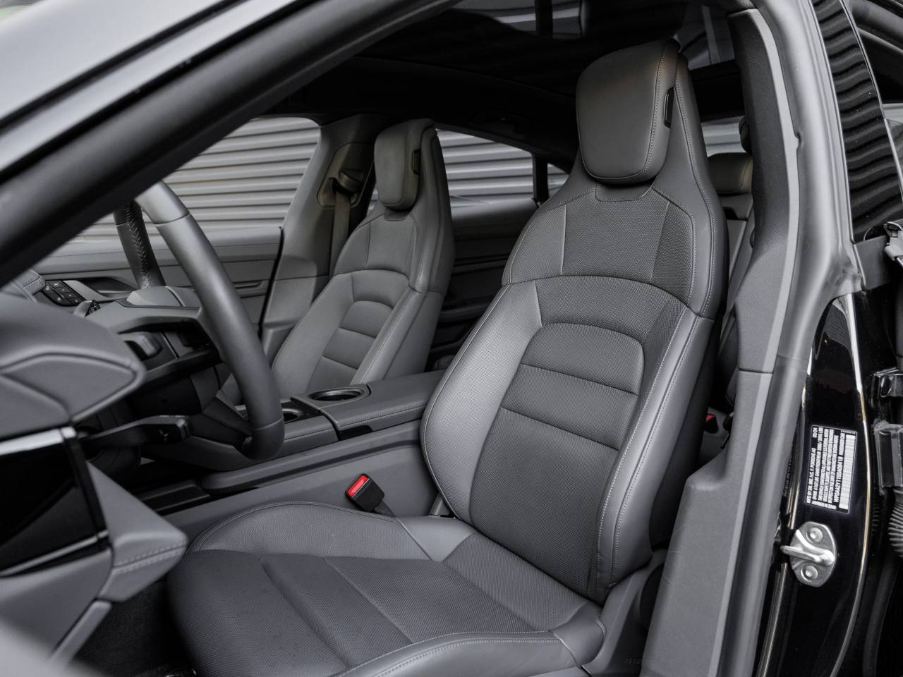 2025 Porsche Taycan Taycan