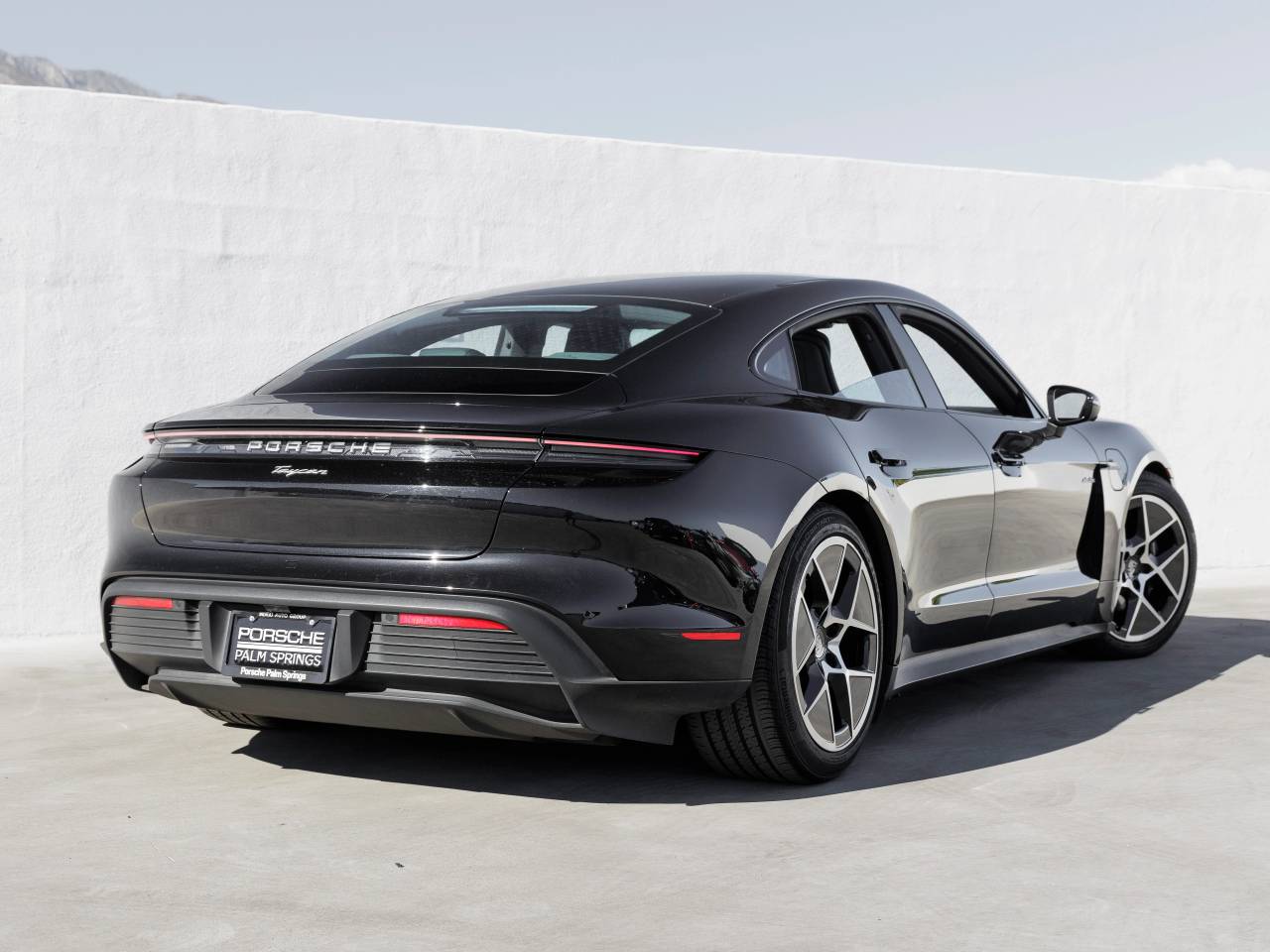 2025 Porsche Taycan Taycan
