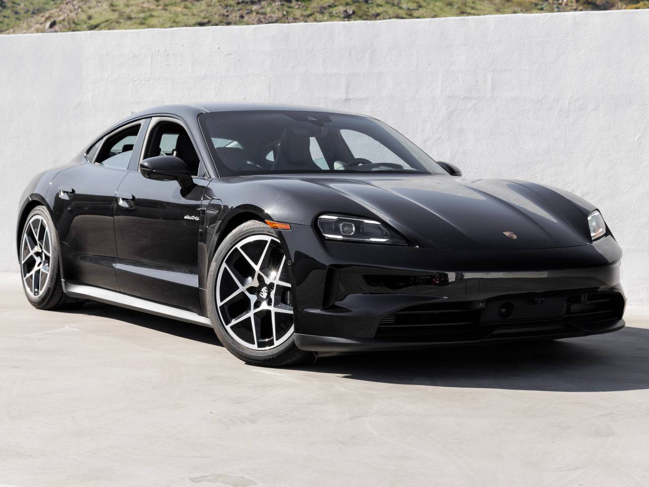 2025 Porsche Taycan Taycan