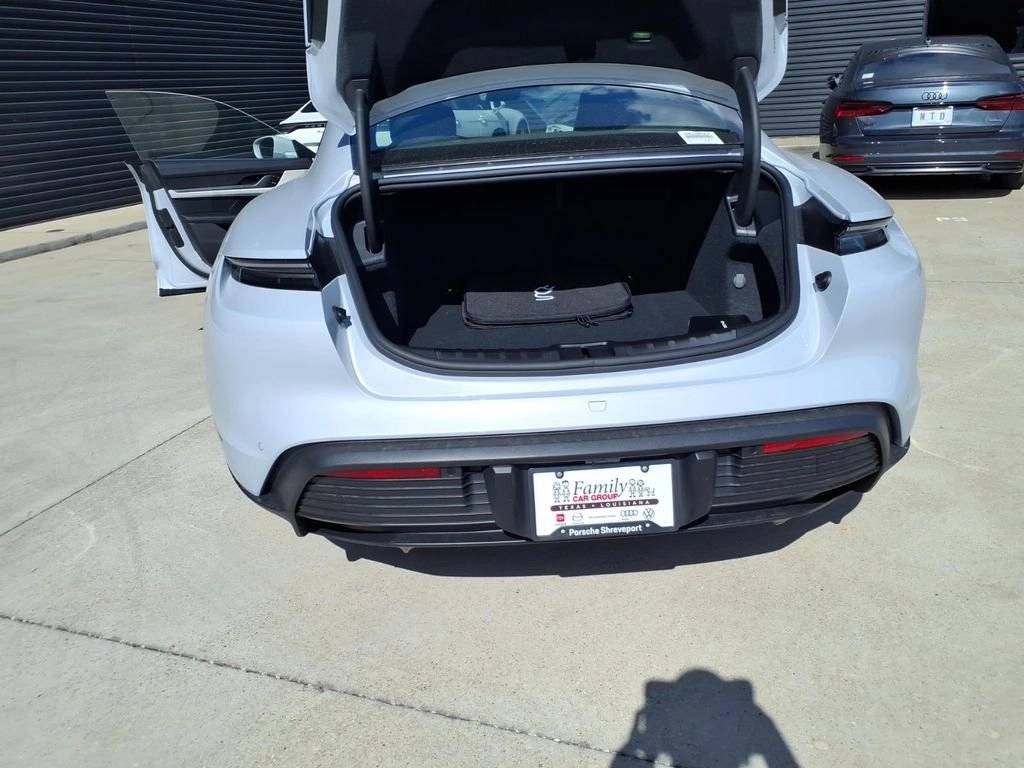 2026 Porsche Taycan Taycan 4