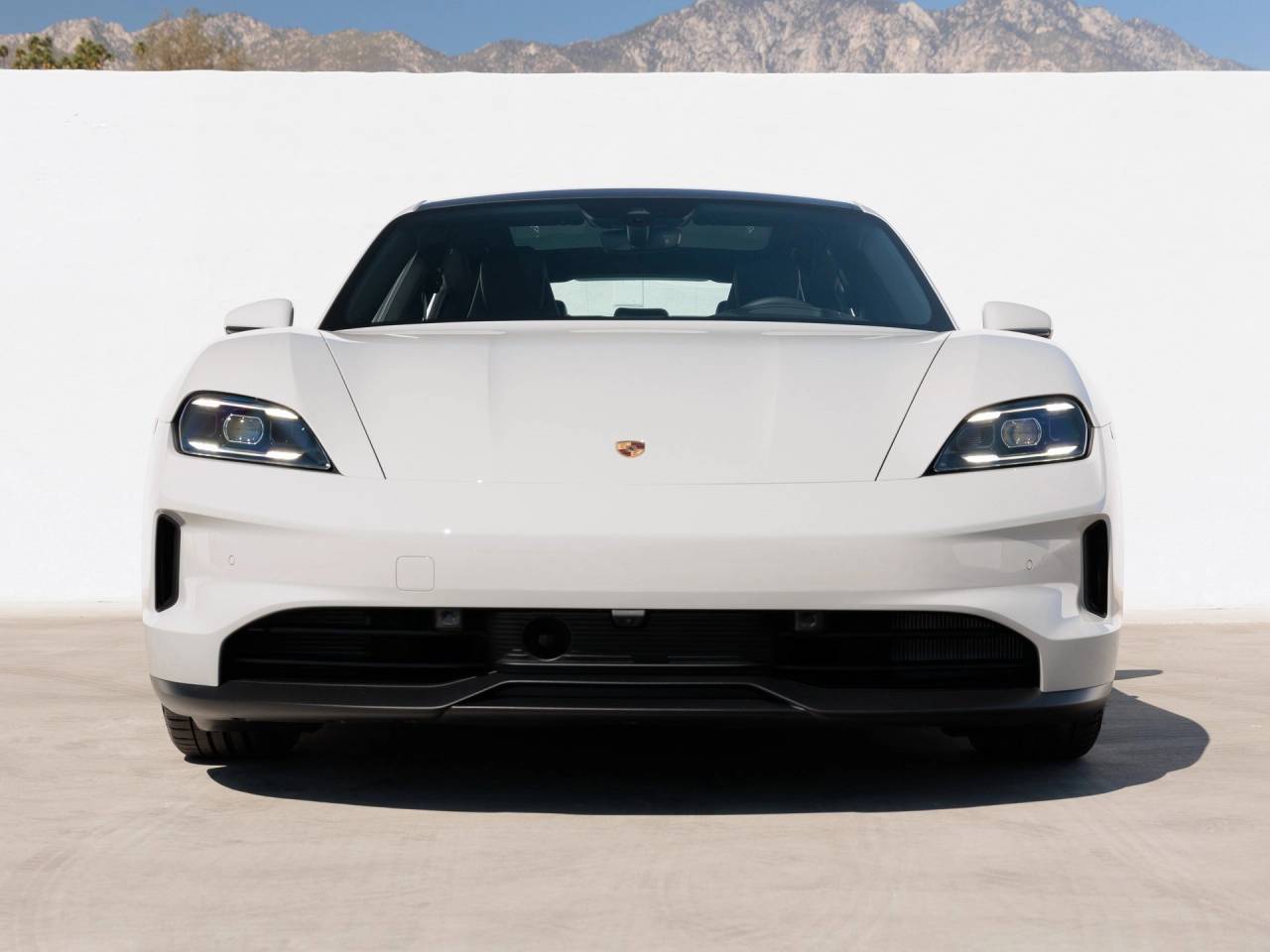 2025 Porsche Taycan 4