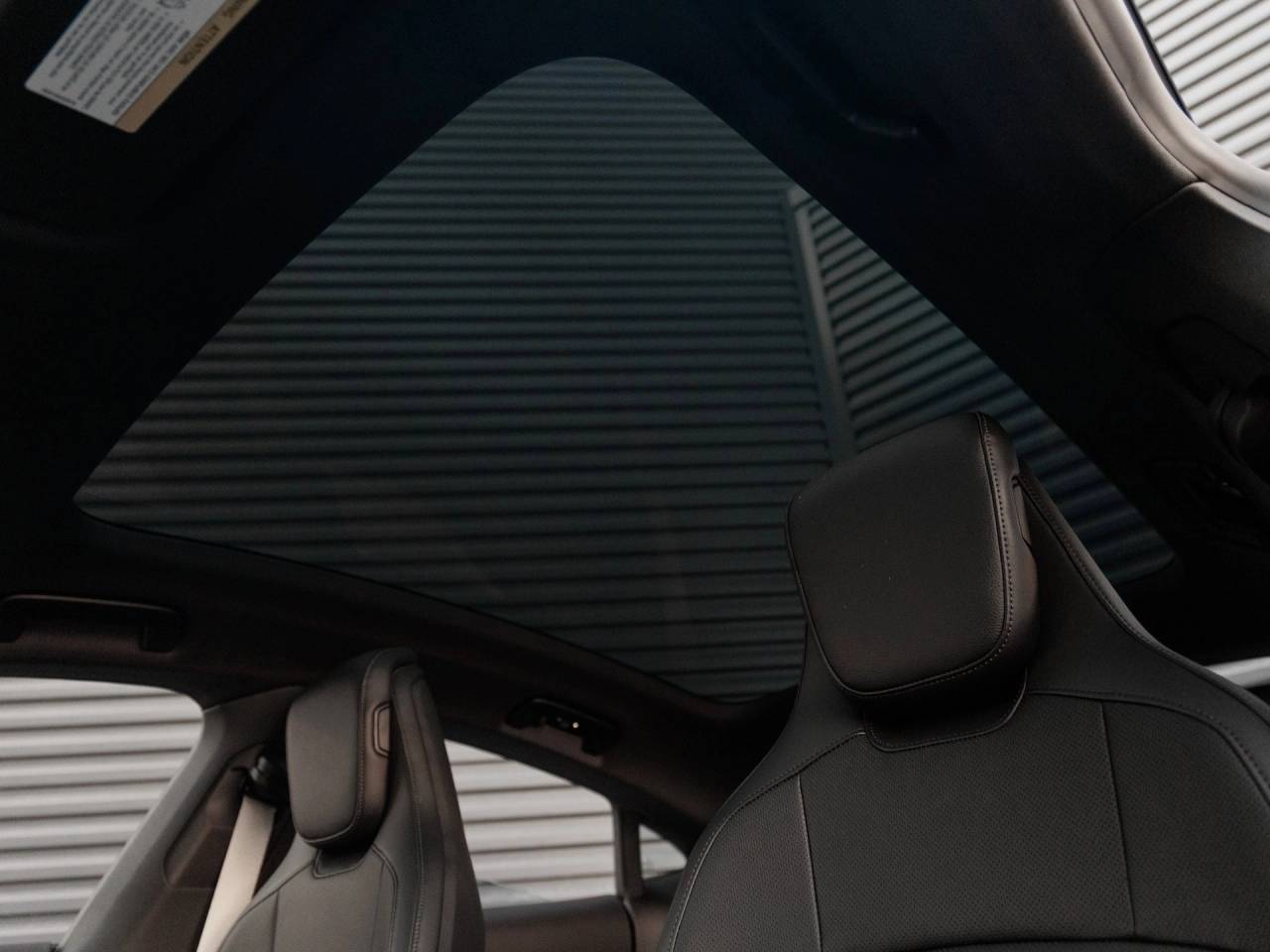 2025 Porsche Taycan 4