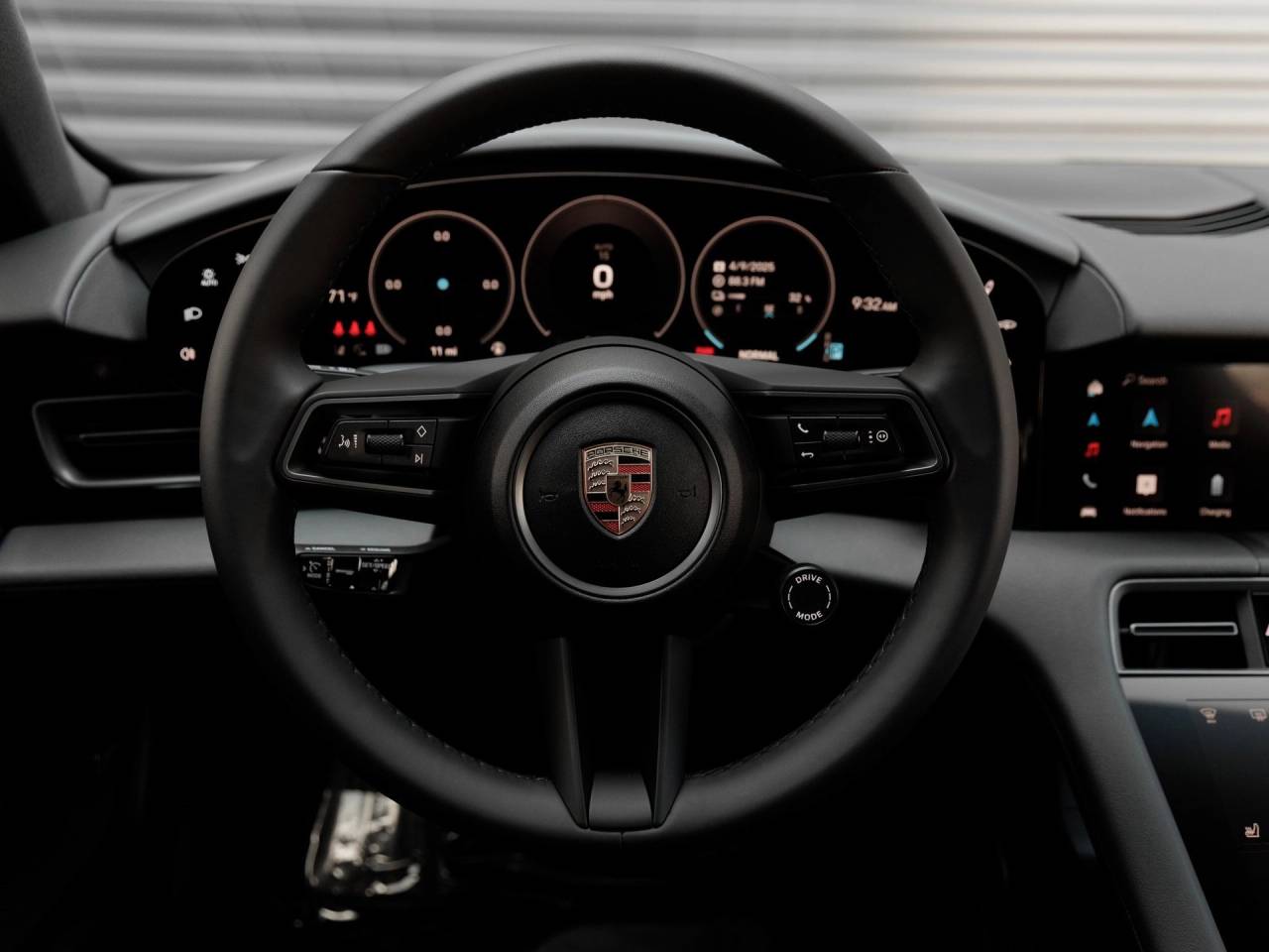 2025 Porsche Taycan 4