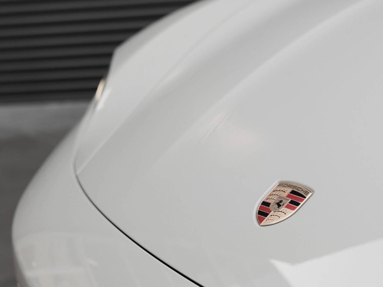 2025 Porsche Taycan 4