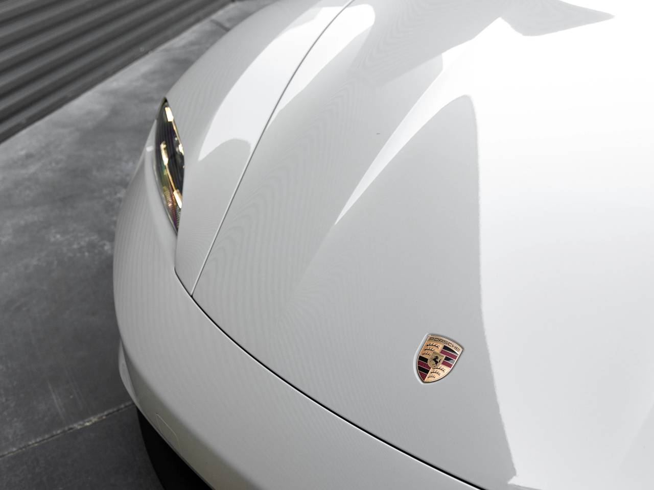 2025 Porsche Taycan 4