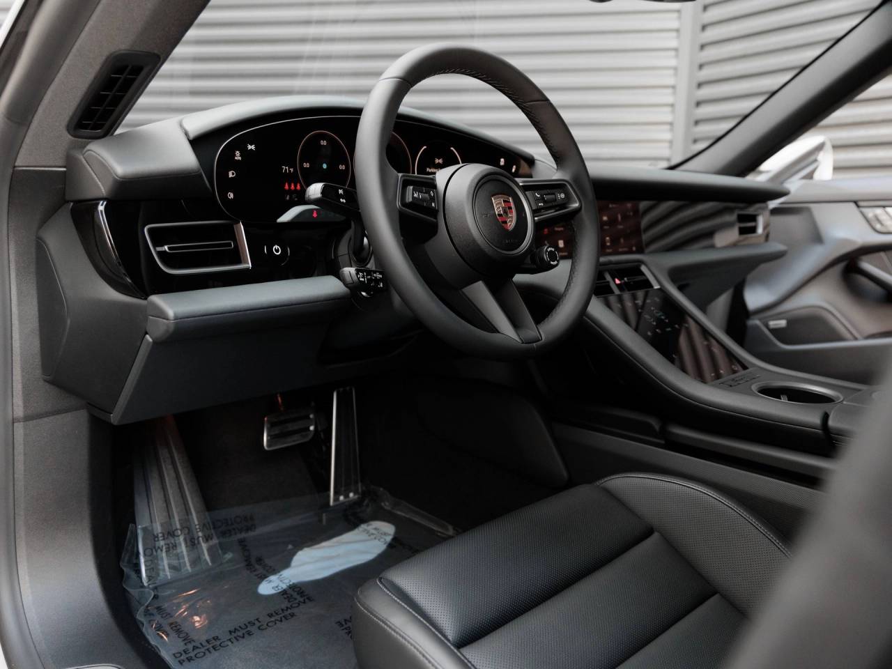 2025 Porsche Taycan 4