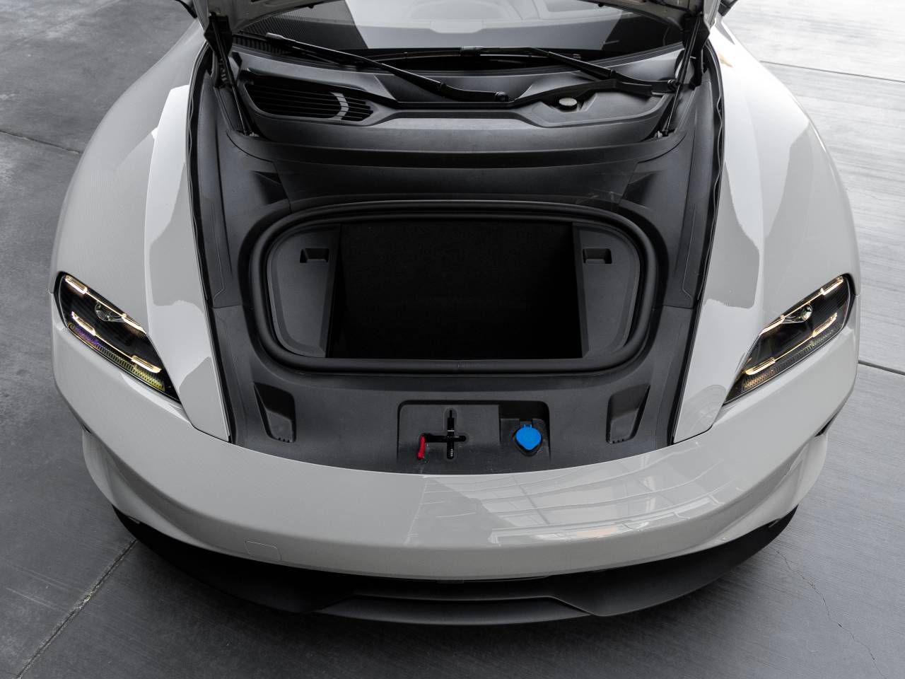 2025 Porsche Taycan 4