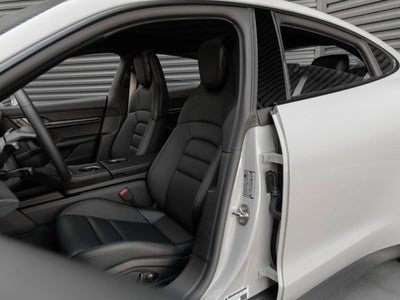 2025 Porsche Taycan 4