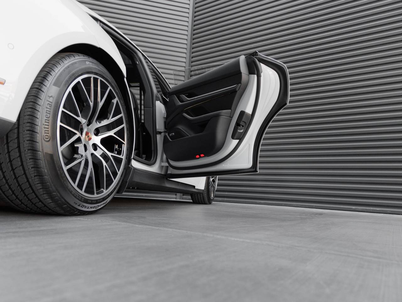 2026 Porsche Taycan Taycan 4