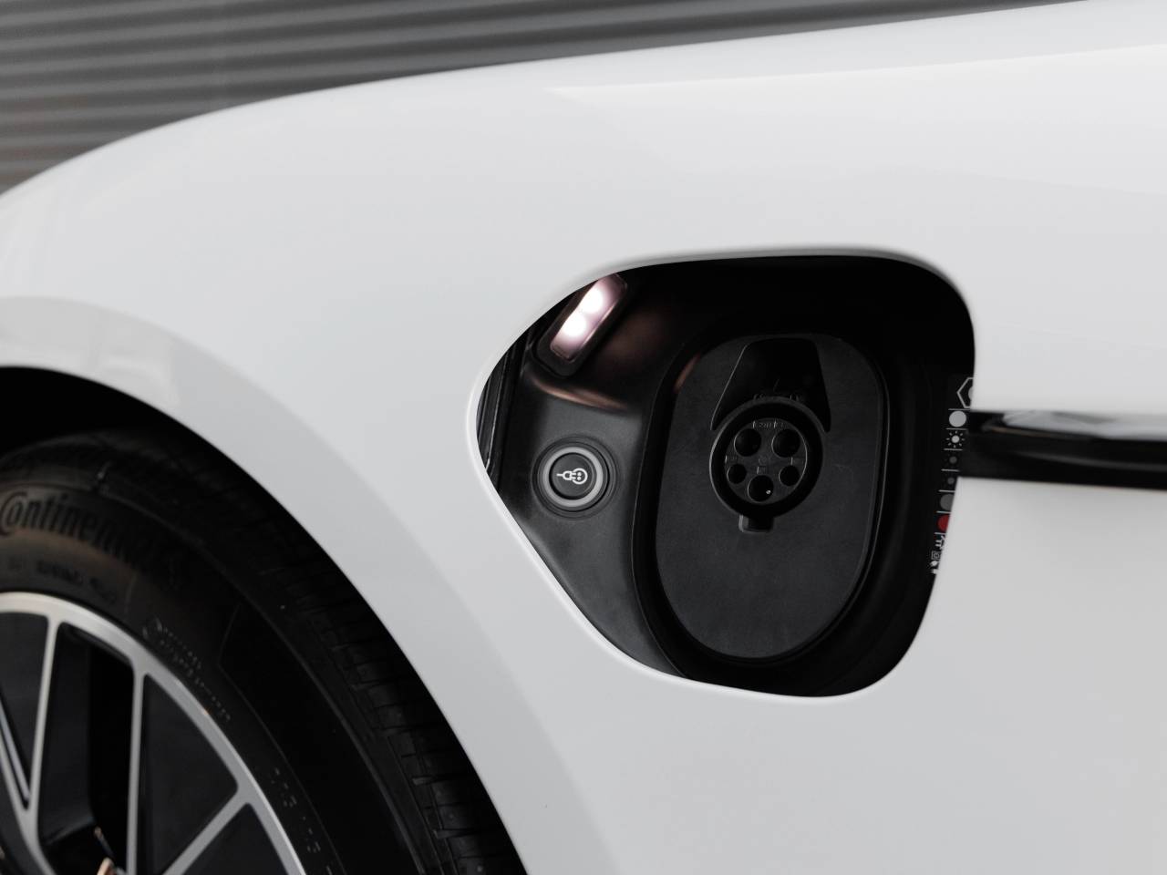 2026 Porsche Taycan Taycan 4