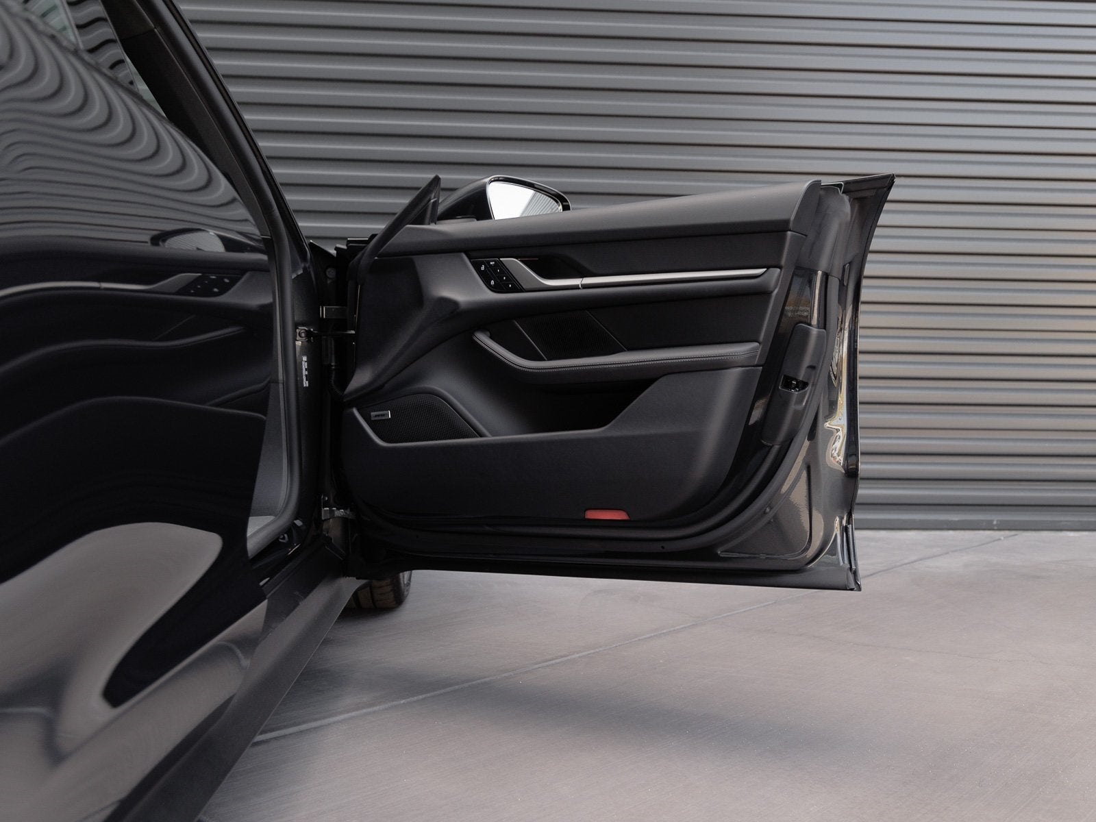 2025 Porsche Taycan Taycan