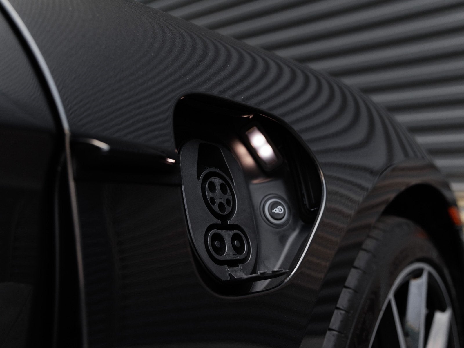 2025 Porsche Taycan Taycan