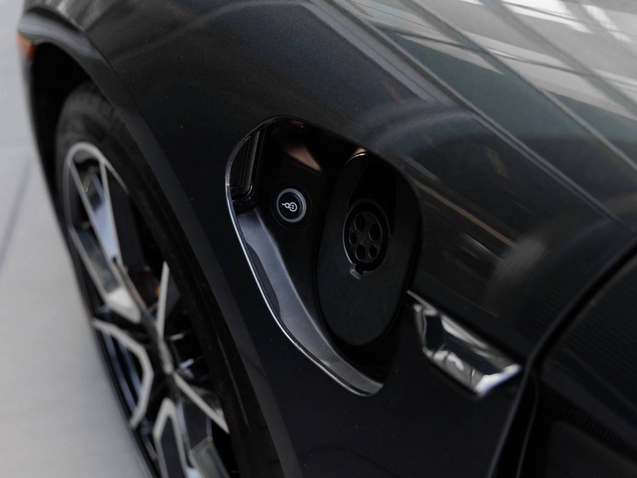 2025 Porsche Taycan Taycan